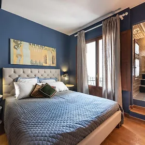 Hearth Of In Great Location , Florence Italy